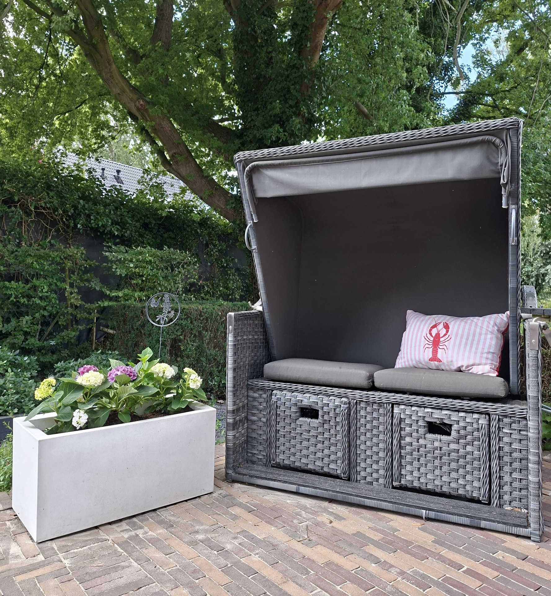 Strandstoel op het tweede terras